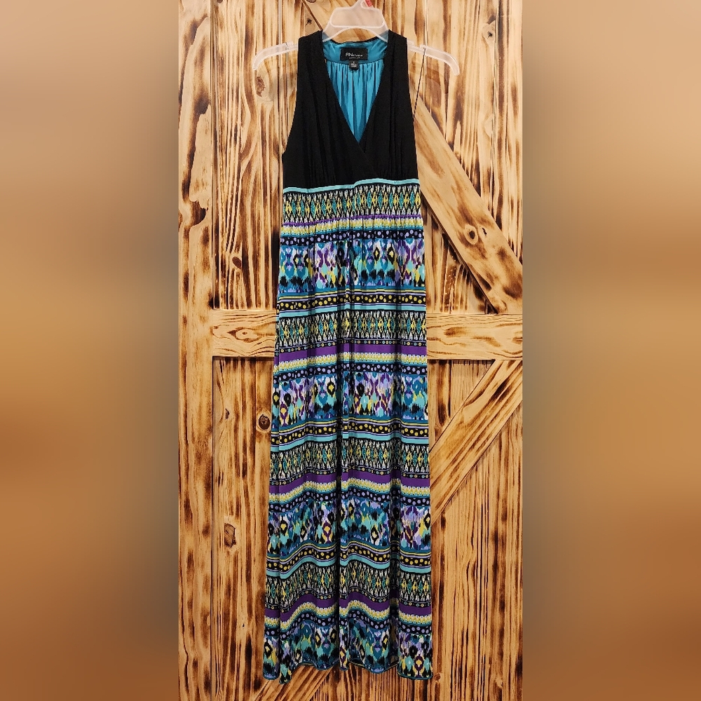 Sleeveless maxi dress